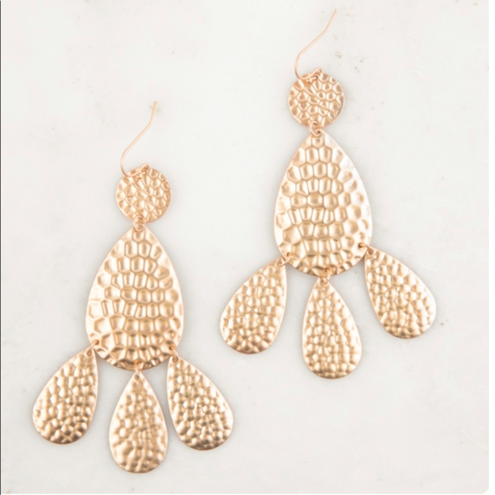 NWT - Plunder “Golden” earrings